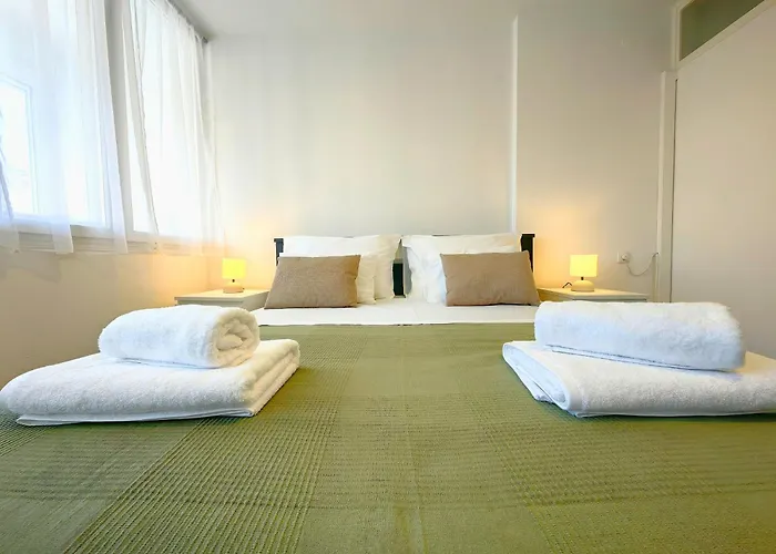 With Balcony In 아파트 *