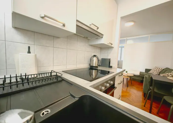 With Balcony In 아파트 *