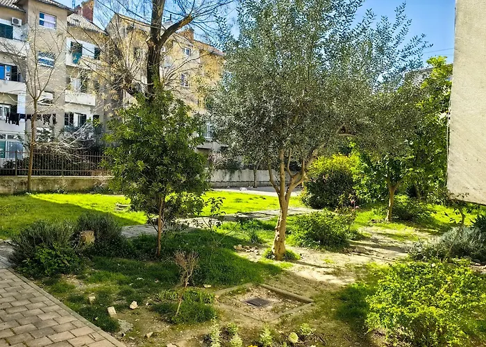 With Balcony In 아파트 스플리트